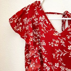 NWOT Floral Print Tie Back Dress